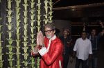 Amitabh Bachchan celebrates Diwali in Mumbai on 13th Nov 2012 (12).JPG
